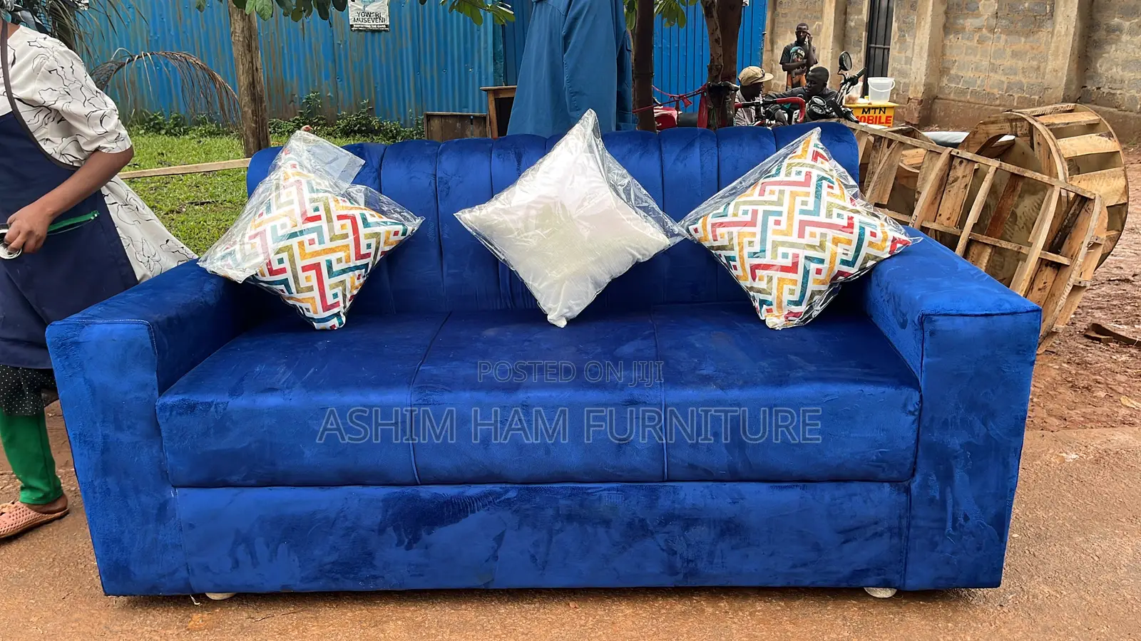 3 Seater Sofa / in Furniture