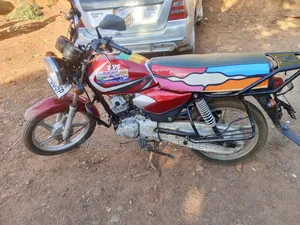 TVS HLX 125 2023 Red