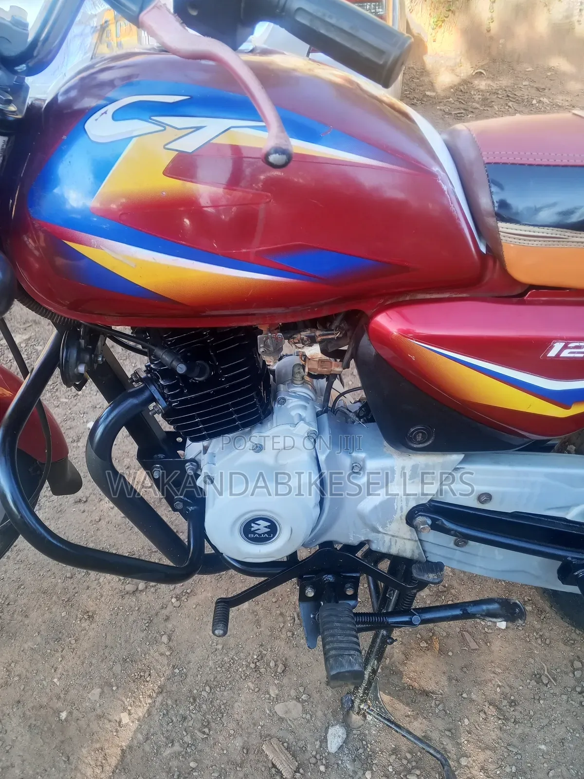 Bajaj Boxer 125 2024 Red