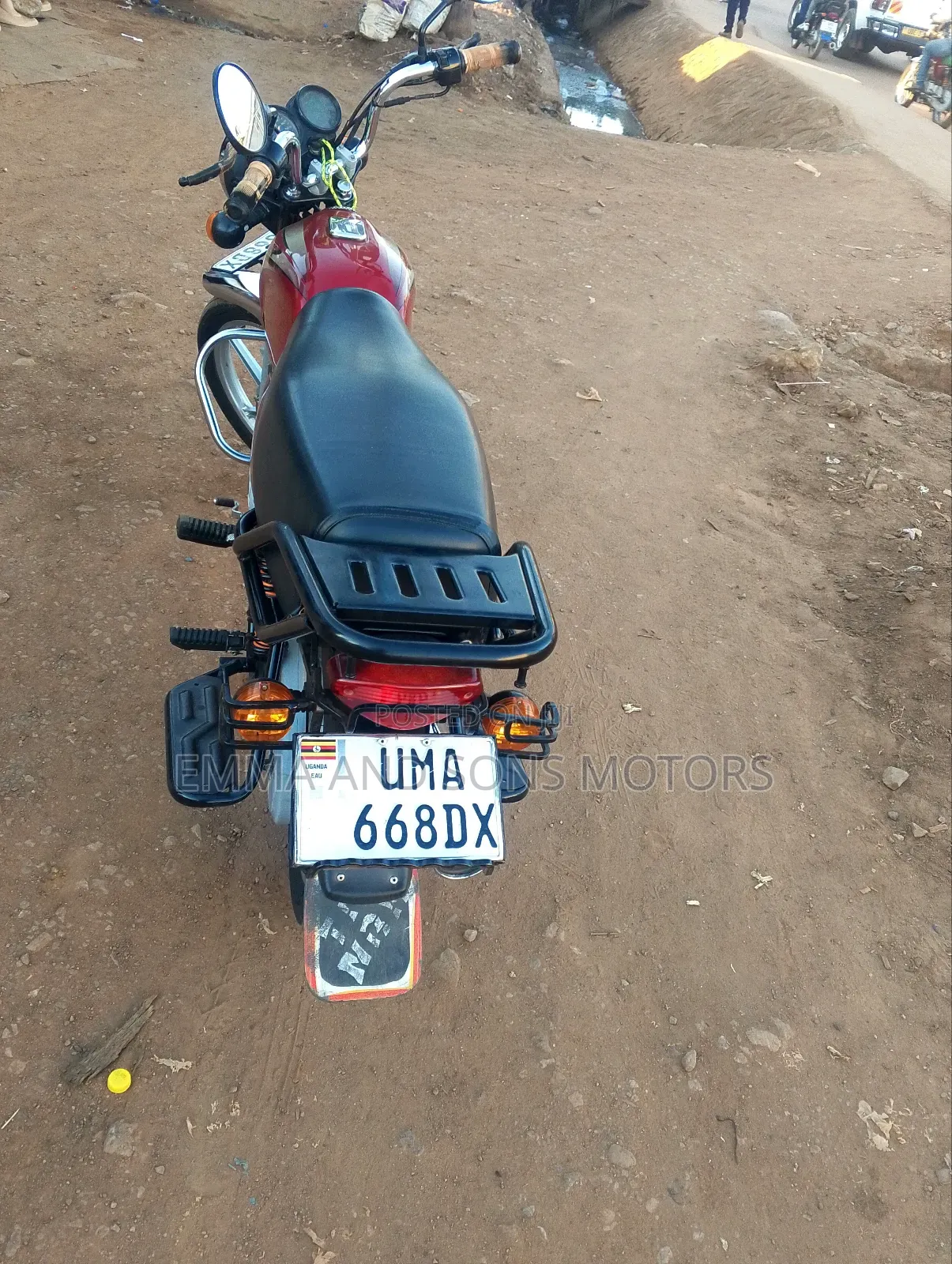 Bajaj Boxer 100 2025 Red