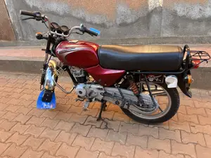 Bajaj Boxer 100 2018 Red