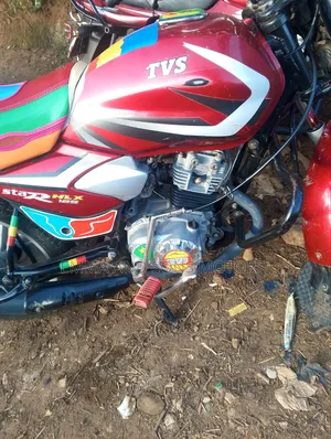 TVS HLX 125 2023 Red