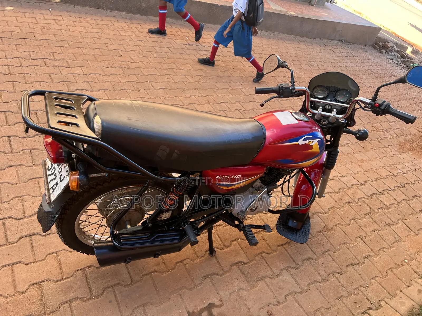 Bajaj CT 125X 2025 Red