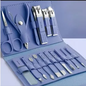 16-Piece Manicure and Pedicure Grooming Kit