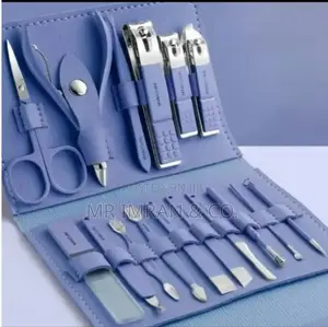 16-Piece Manicure and Pedicure Grooming Kit