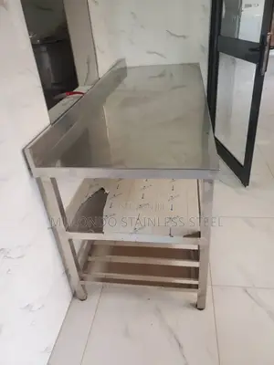 Stainless Waking Table Three Steps