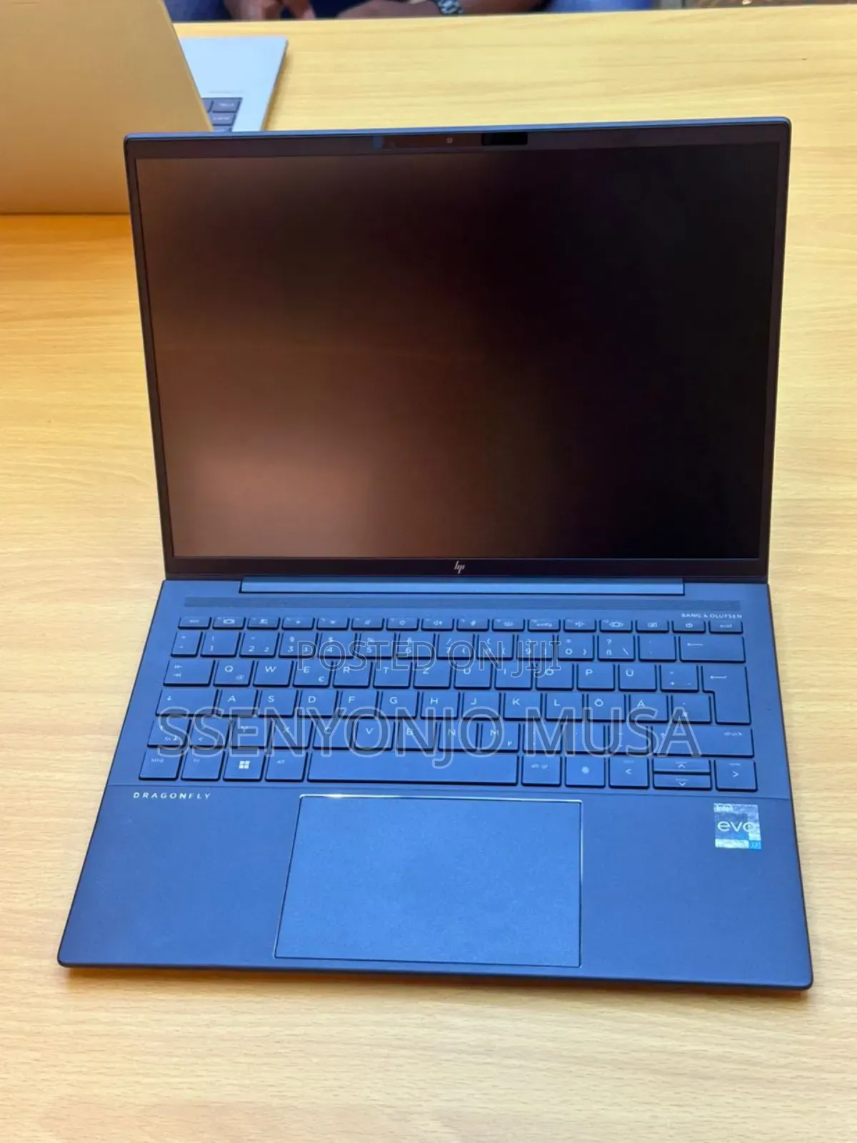New Laptop HP Dragonfly G4 16GB Intel Core i7 SSD 512GB
