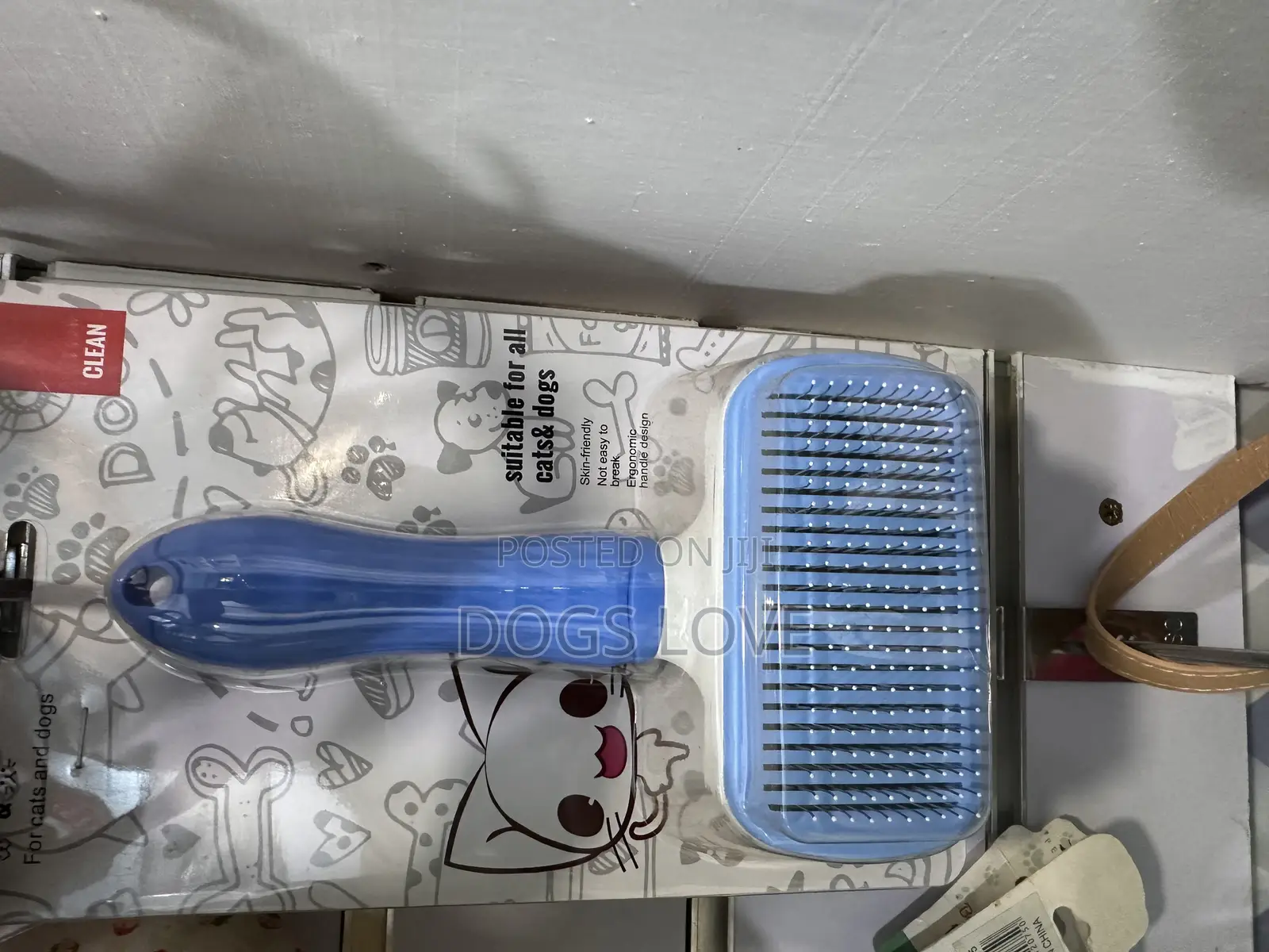 Combing Brush