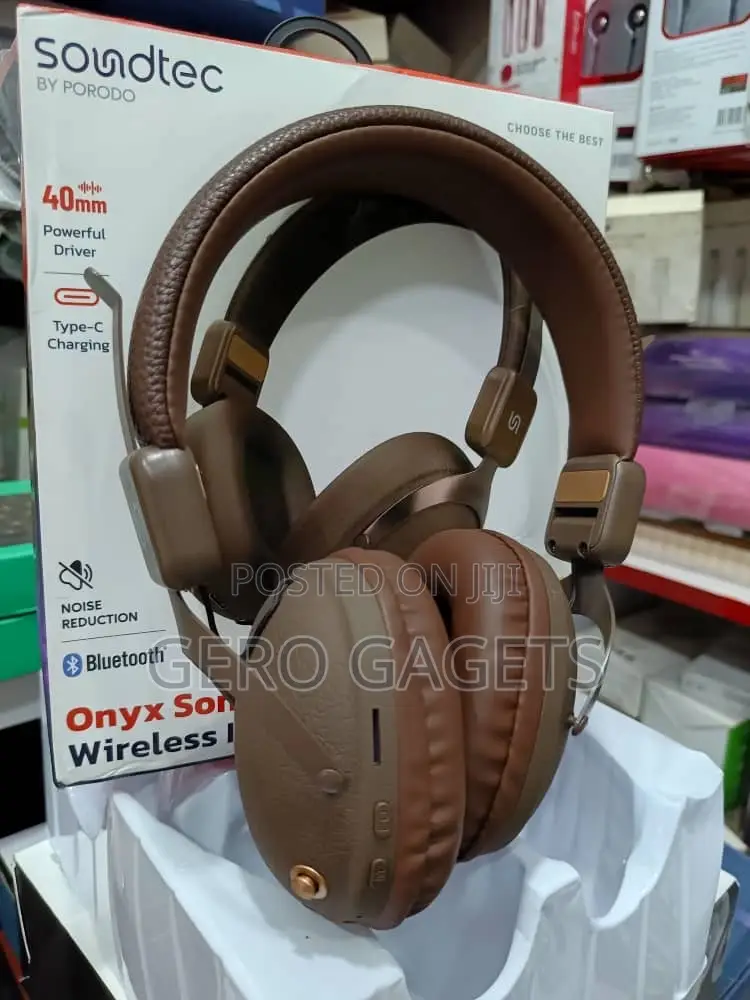 Porodo Soundtec Onyx Sonic Wireless Headphones.