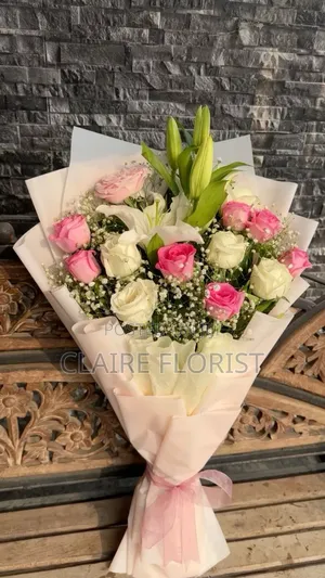 Airport Pick Up Fresh Flowers Bouquet