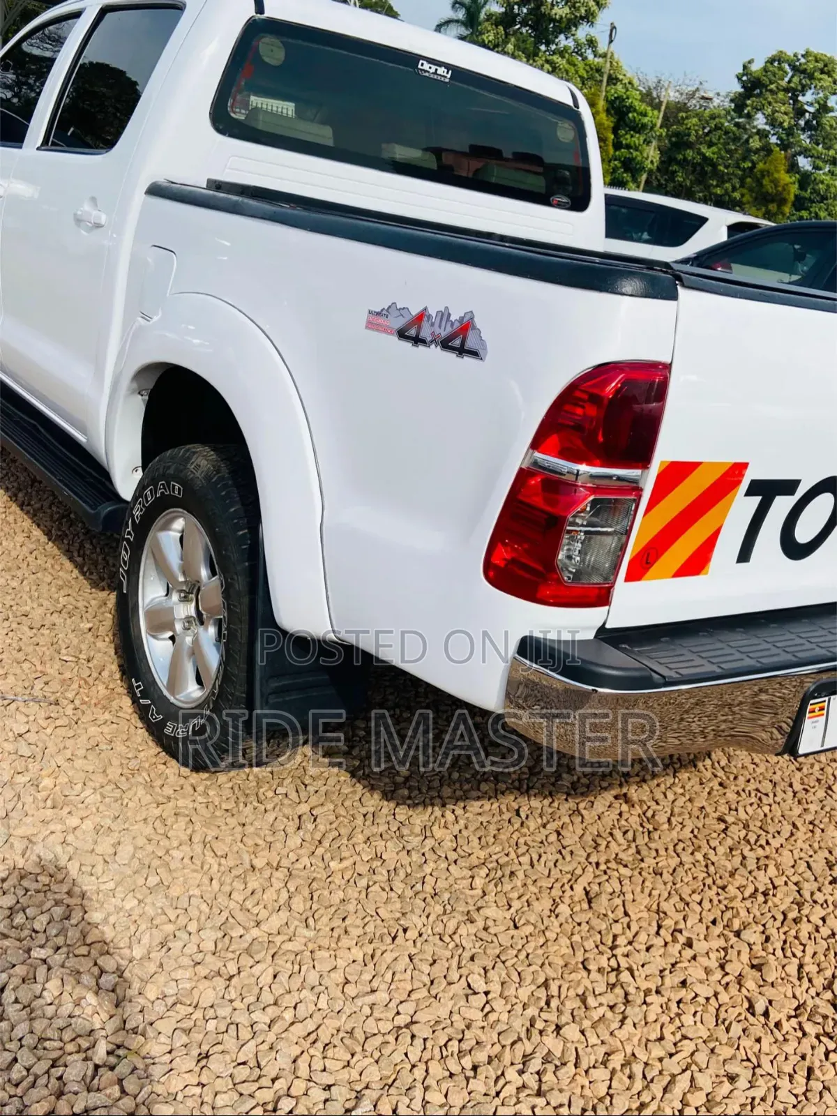 Toyota Hilux 2008 White