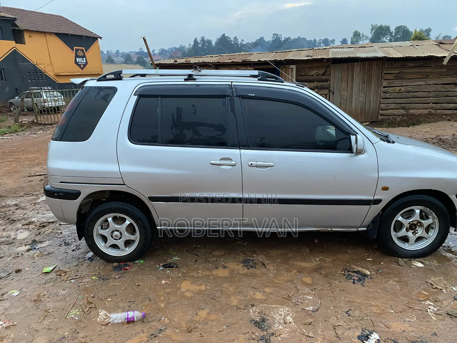 Toyota Raum 2004 Gray
