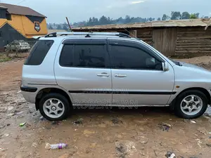 Toyota Raum 2004 Gray