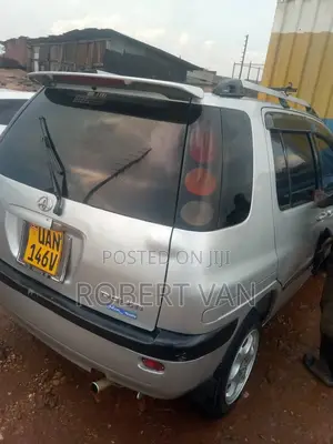 Toyota Raum 2004 Gray