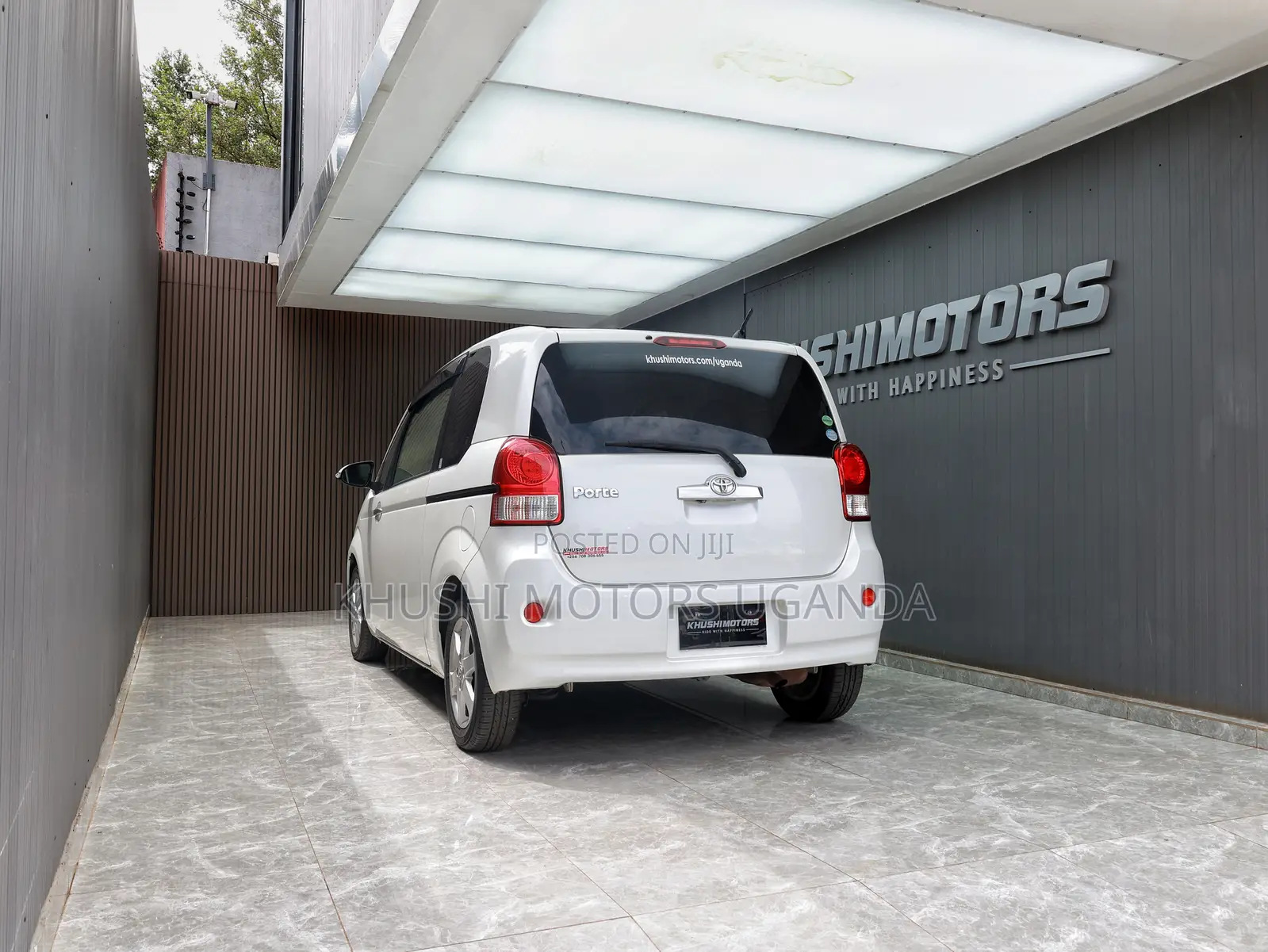 Toyota Porte 2012 Pearl