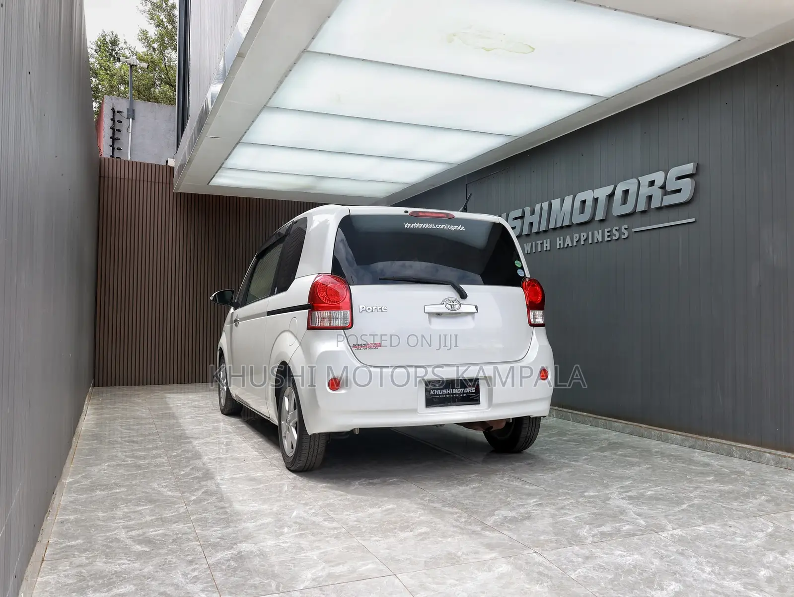 Toyota Porte 2012 Pearl
