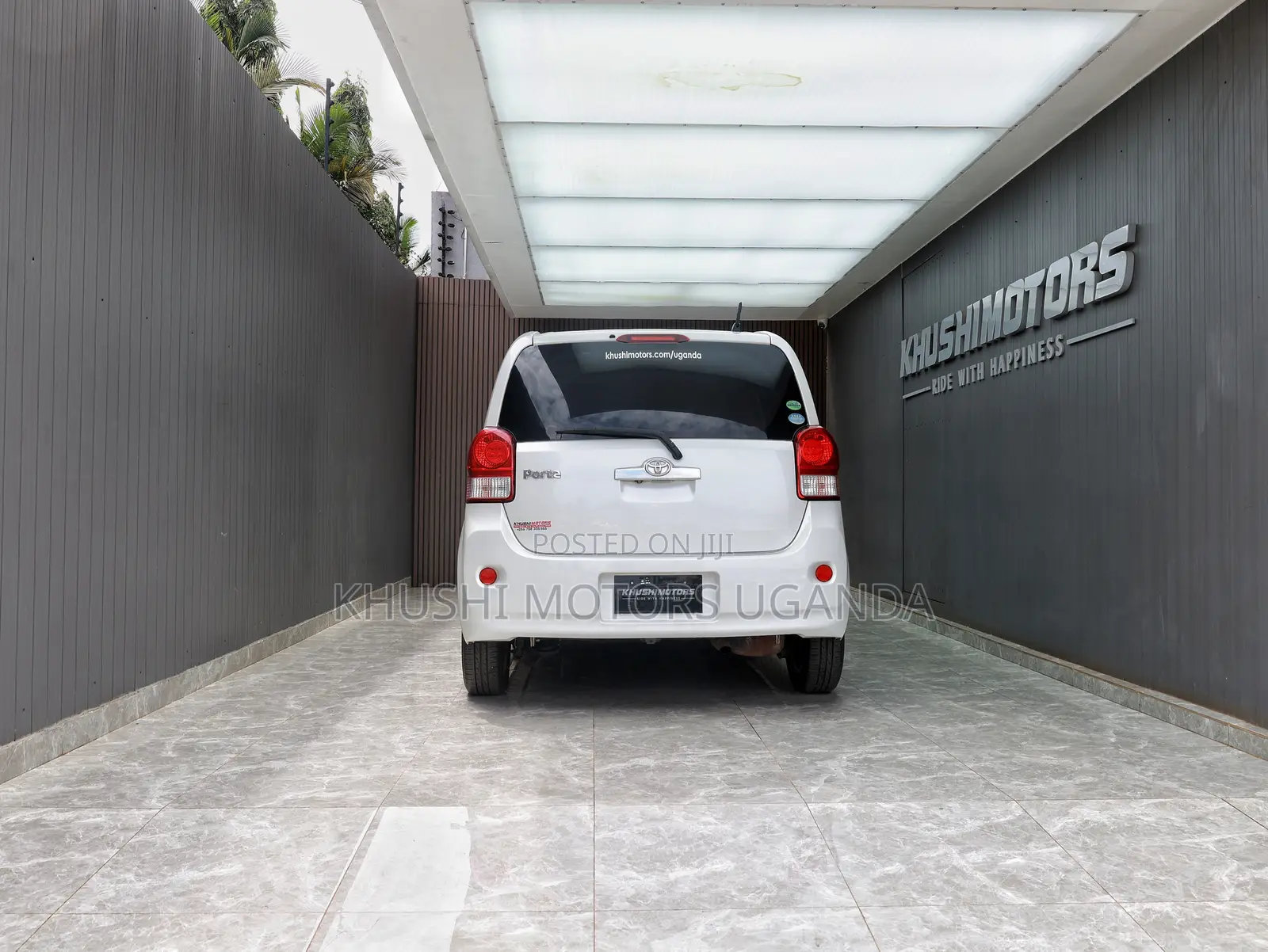 Toyota Porte 2012 Pearl