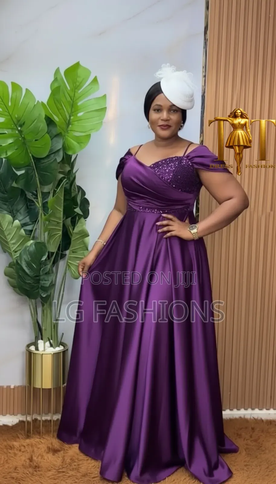 Elegant Ladies Round Long Party Dress
