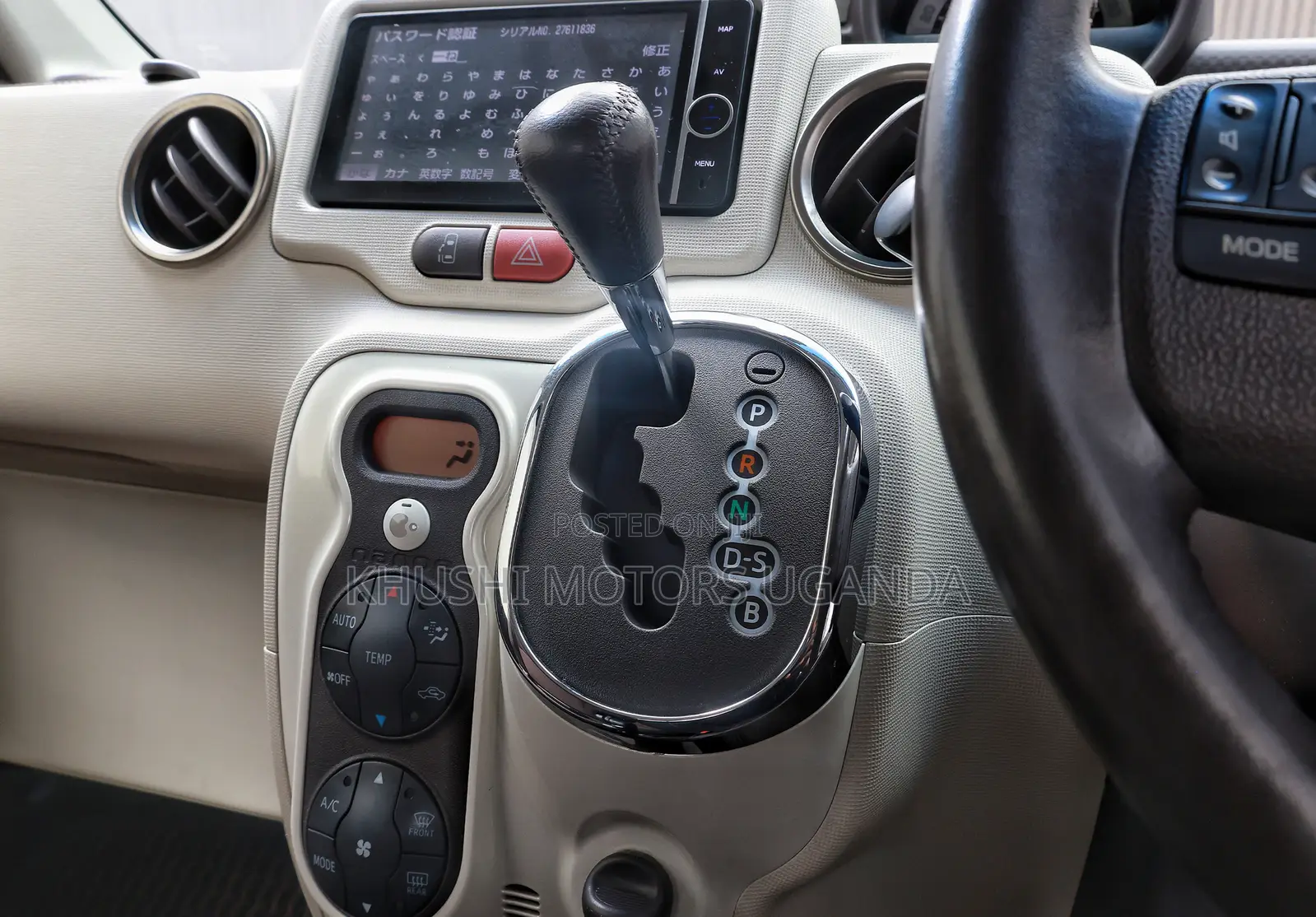 Toyota Porte 2012 Pearl