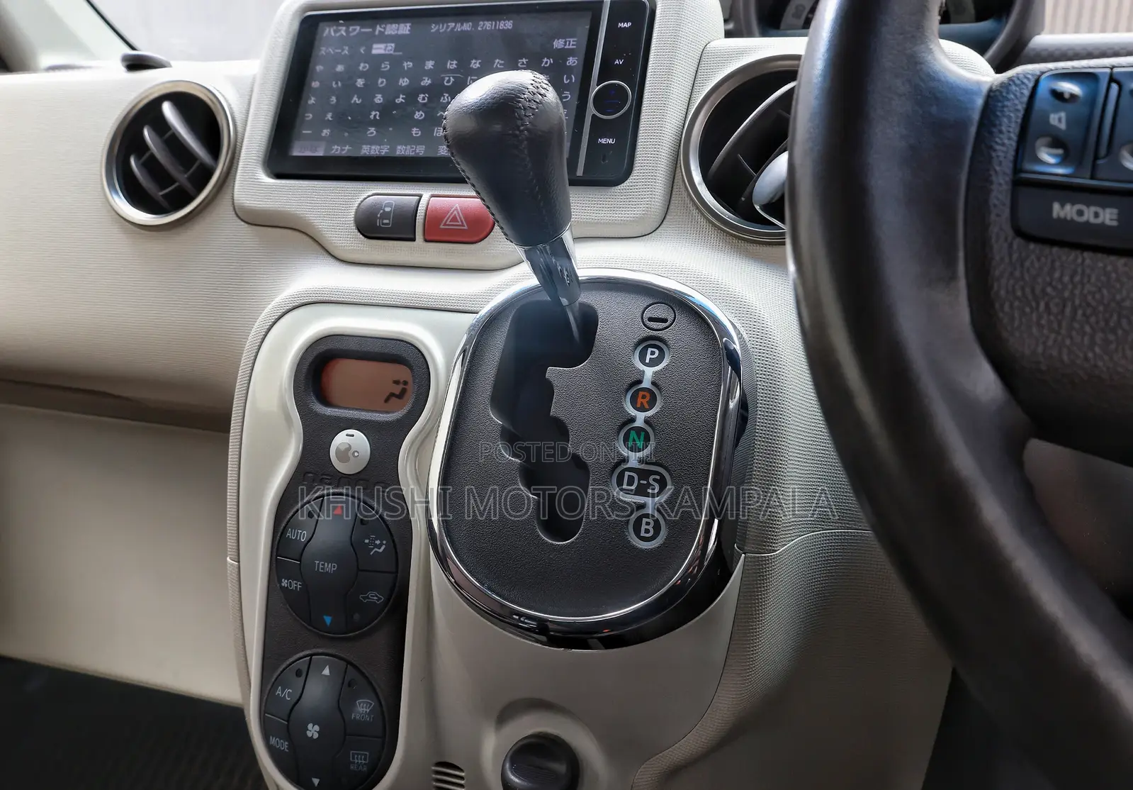 Toyota Porte 2012 Pearl