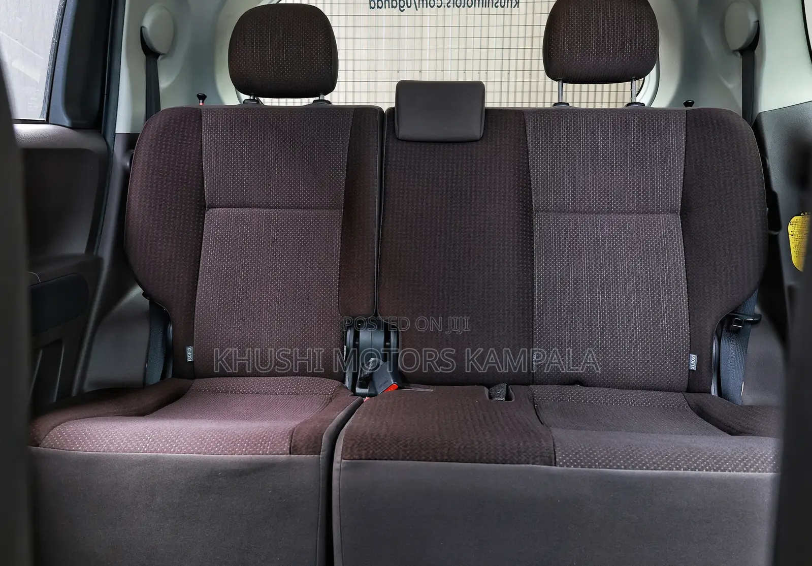 Toyota Porte 2012 Pearl