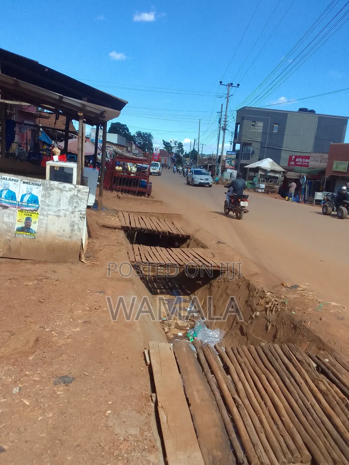 10bdrm House in Kabaka Land, Central Division for sale