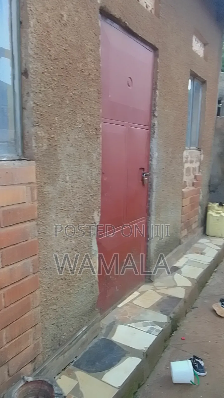10bdrm House in Kabaka Land, Central Division for sale