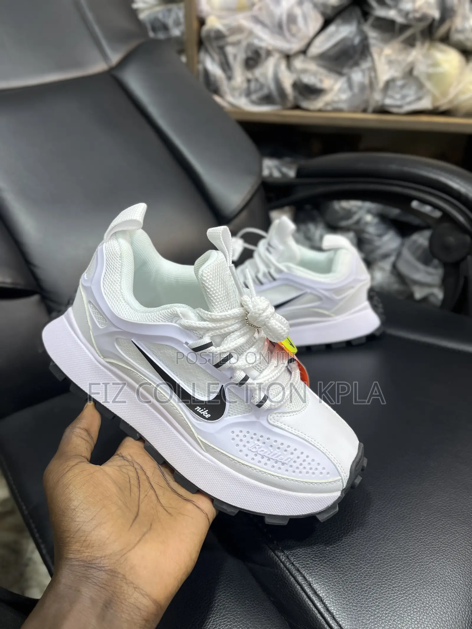 Nike White Baileli