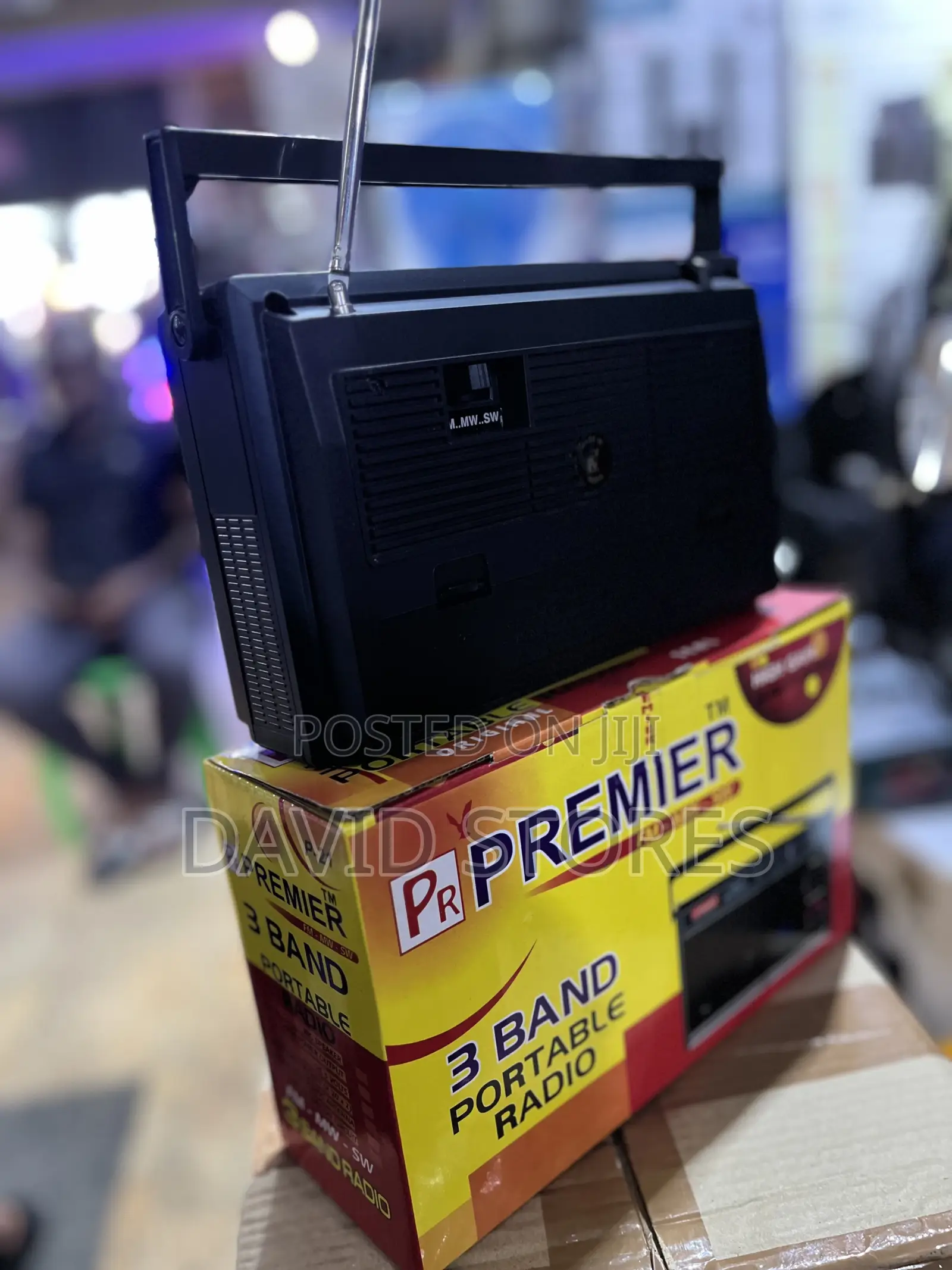 Premier P-21 Portable 3-Band Radio – High Power Output