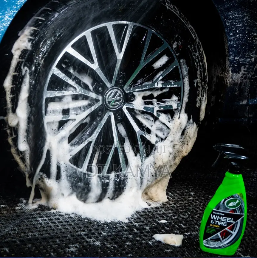 Turtlewax Wheel Tire Cleaner - Removes Residues From Car Tires