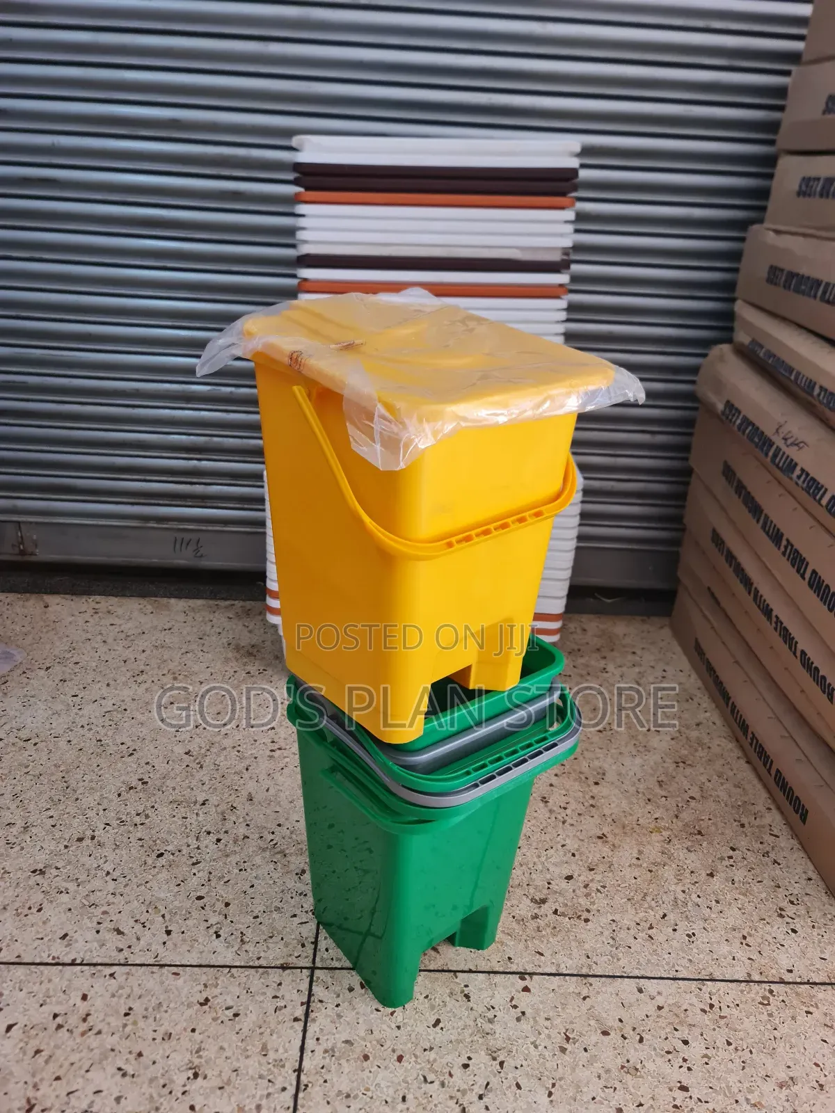 Actually Plastic Dust Bins Plastic Dust Bins 20litres Step On