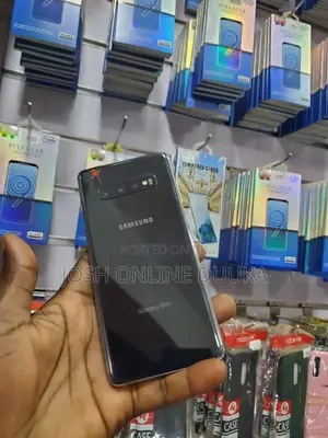 New Samsung Galaxy S10 Plus 128 GB Black