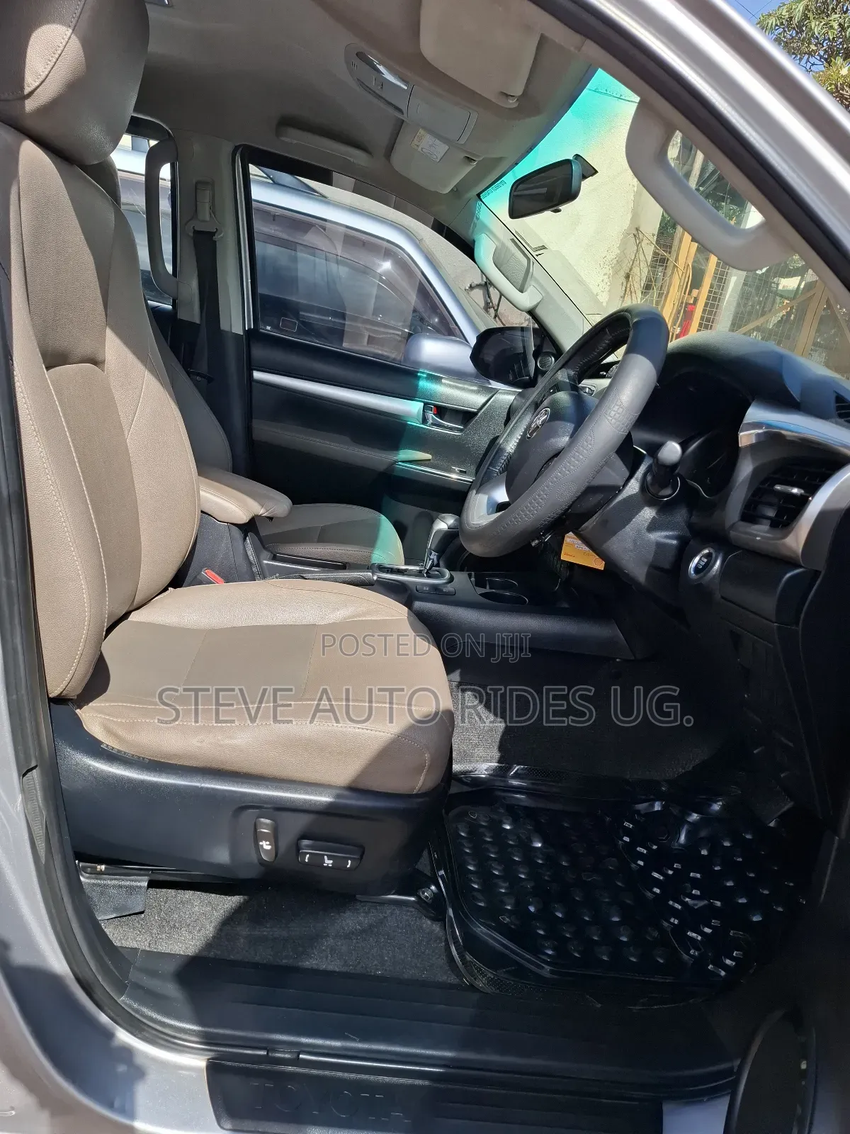 Toyota Hilux Revo Double Cab Deisel 2.8 AWD 2017 Gray