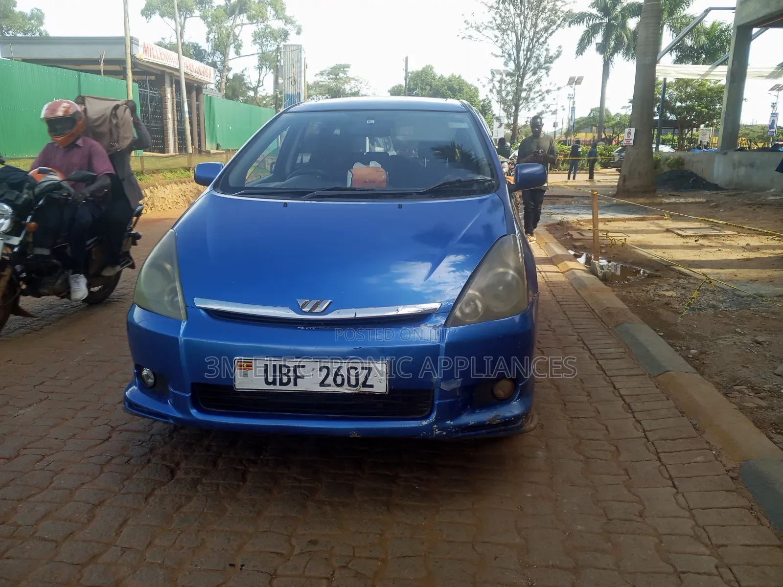 Toyota Wish 2004 Blue