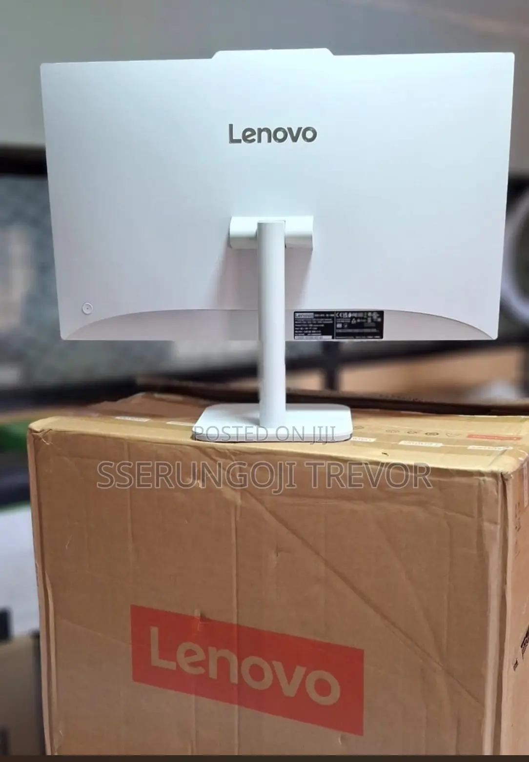 New Lenovo ThinkStation P900 8GB Intel Core i3 SSHD+SSD 512GB