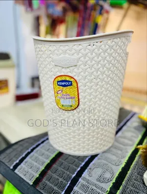 Plastic Waste Paper Basket for Office Kitchen and Bathroom