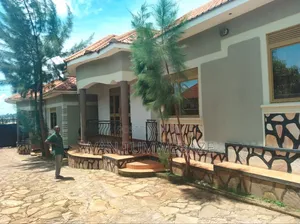 2bdrm House in Namulanda Entebbe, Central Division for rent