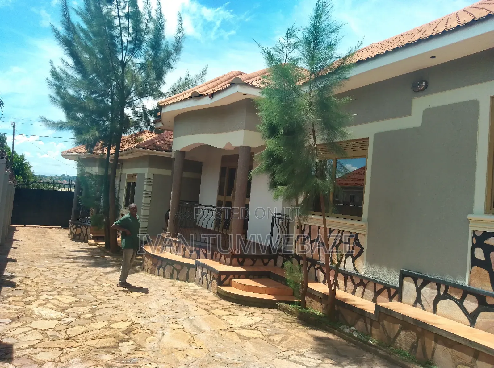 2bdrm House in Namulanda Entebbe, Central Division for rent