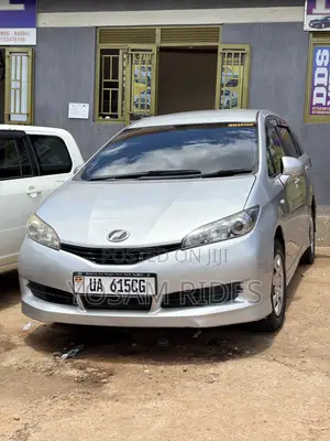 Toyota Wish 2012 Silver