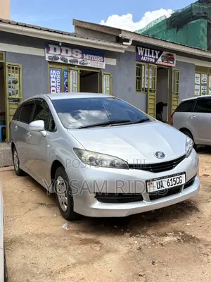 Toyota Wish 2012 Silver