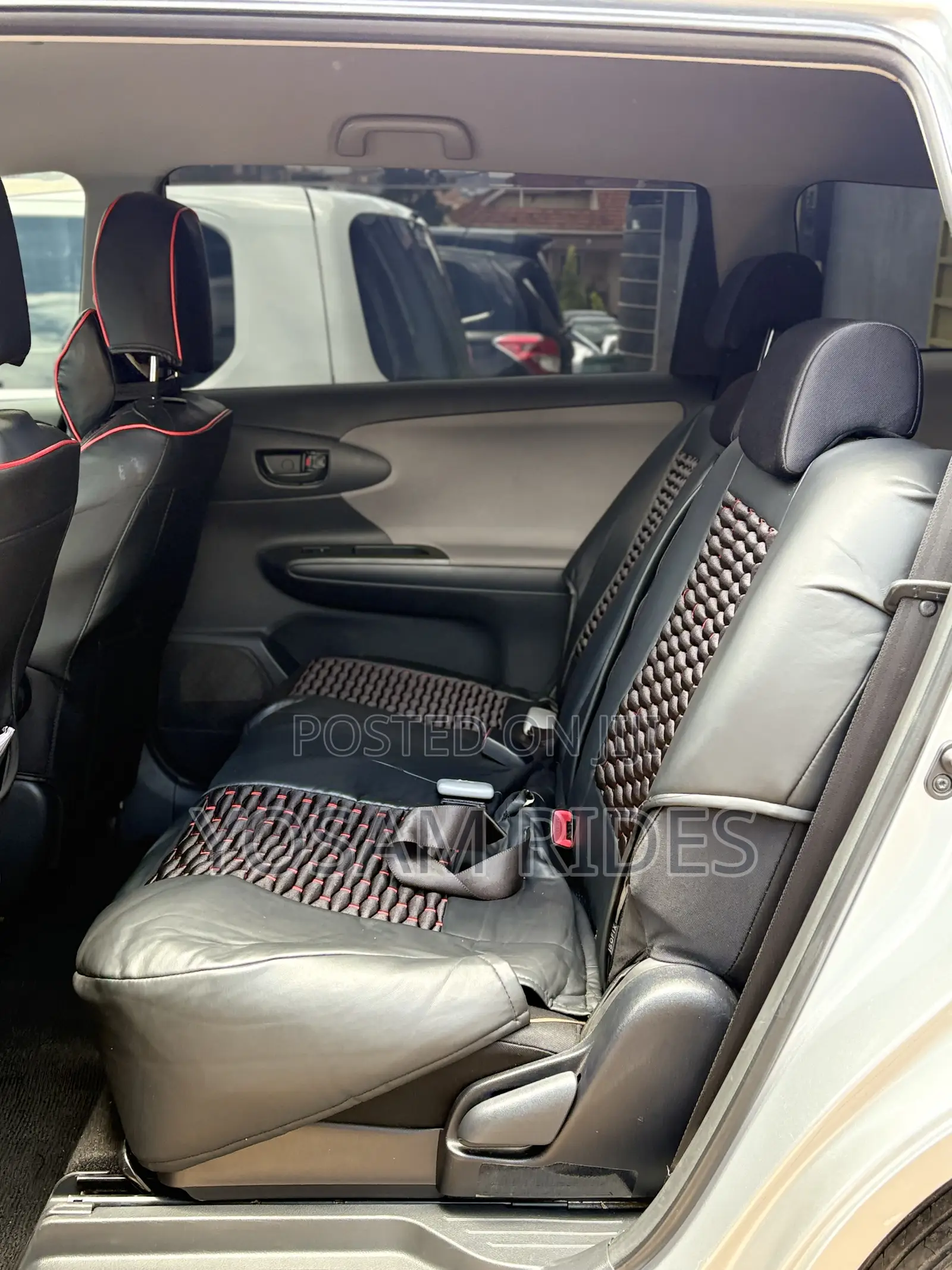 Toyota Wish 2012 Silver