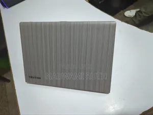 Laptop Toshiba Z30 4GB Intel Core i5 SSD 128GB