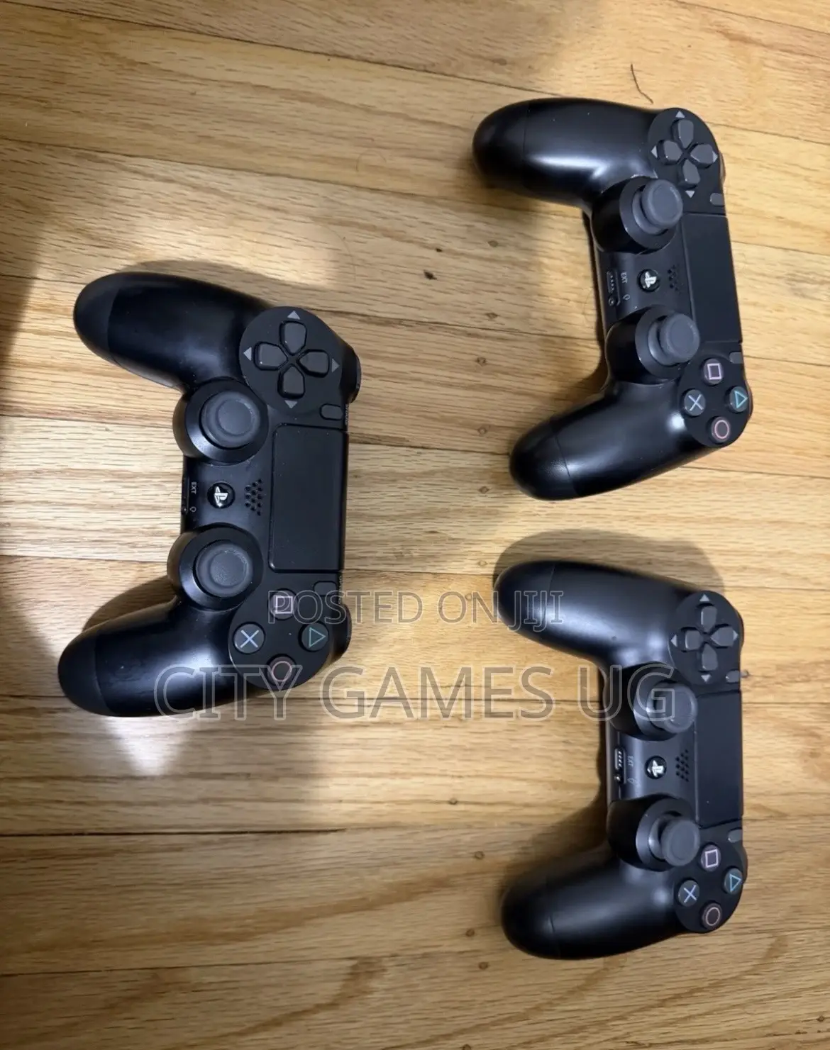 Sony Playstation 4 Console With 3 Controllers, 8games