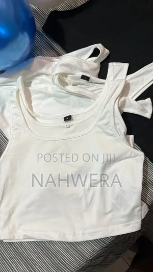 Stretchy Sleeveless Crop Tops