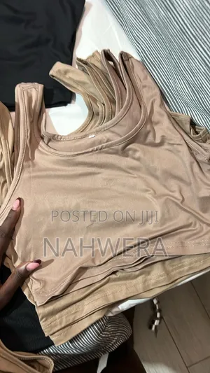 Stretchy Sleeveless Crop Tops
