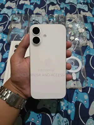 New Apple iPhone 16 128 GB White