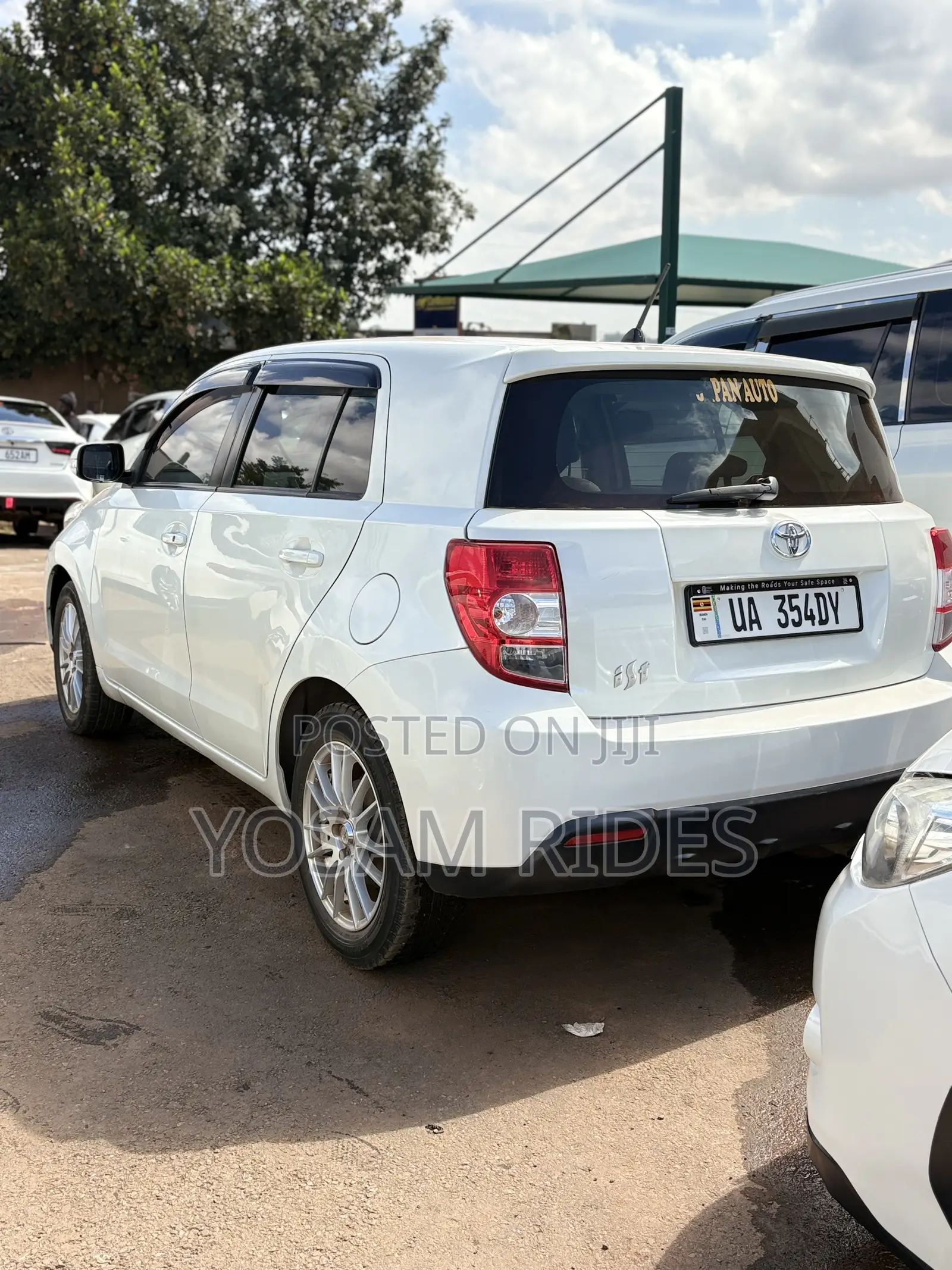 Toyota IST 2010 White
