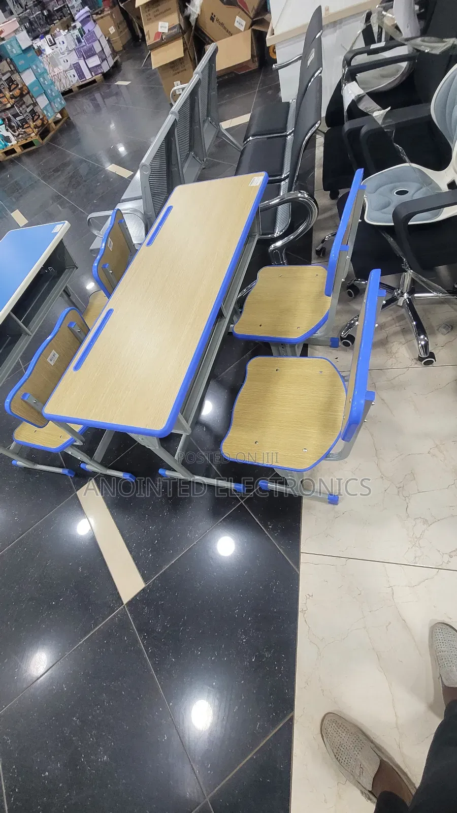 Desktop Reading Table