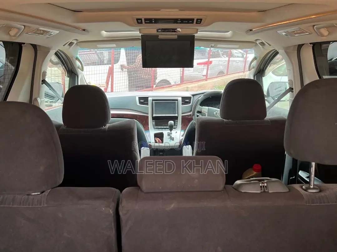 Toyota Alphard 2.4 Petrol AWD 2012 White