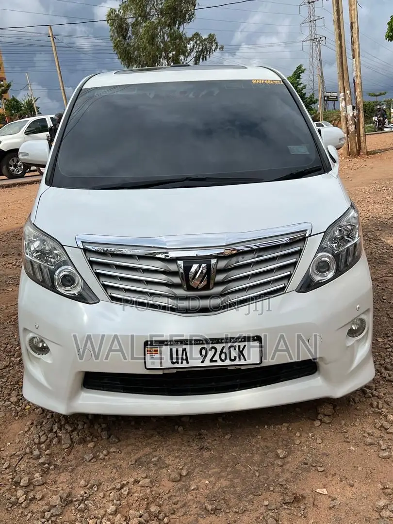 Toyota Alphard 2.4 Petrol AWD 2012 White